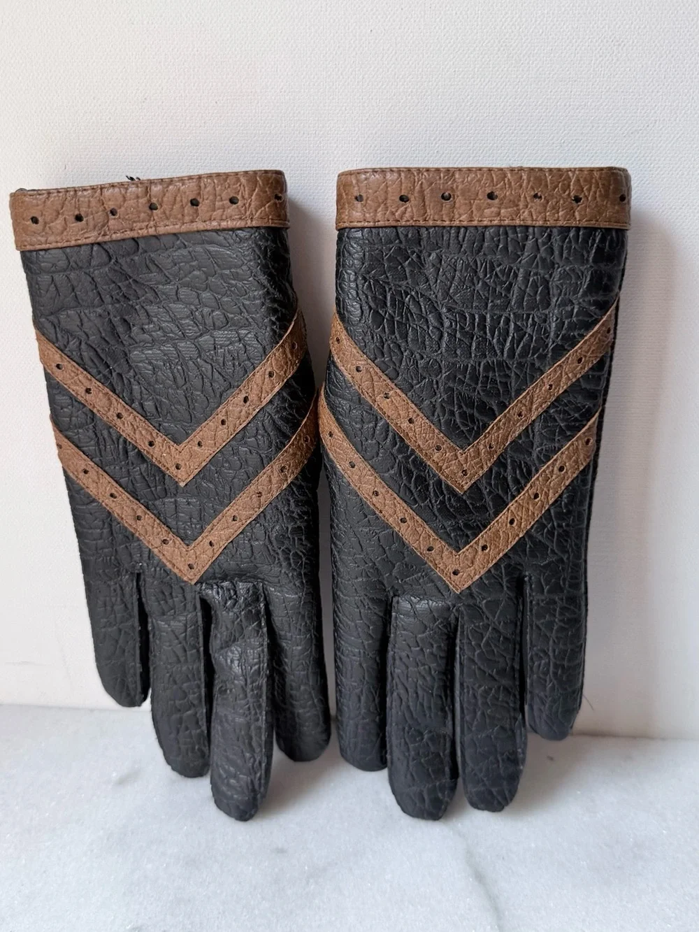 Two-Tone Black and Brown Leather Driving Gloves vintage